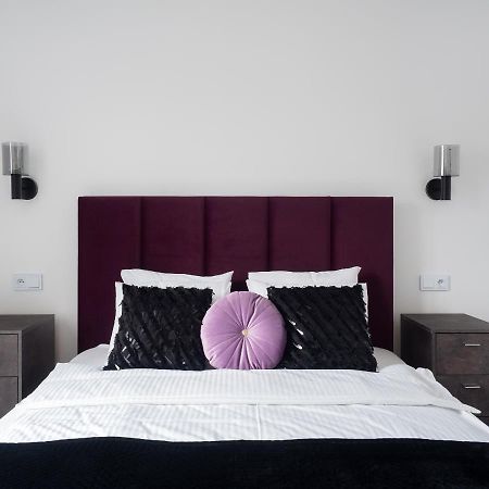 Szwedzka 22C Separate Bedroom Free Garage By Perfect Apart Warsawa Bagian luar foto