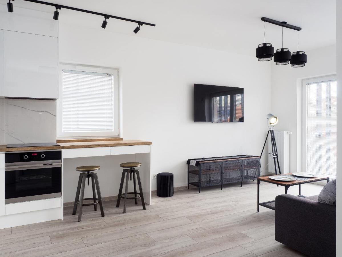Szwedzka 22C Separate Bedroom Free Garage By Perfect Apart Warsawa Bagian luar foto