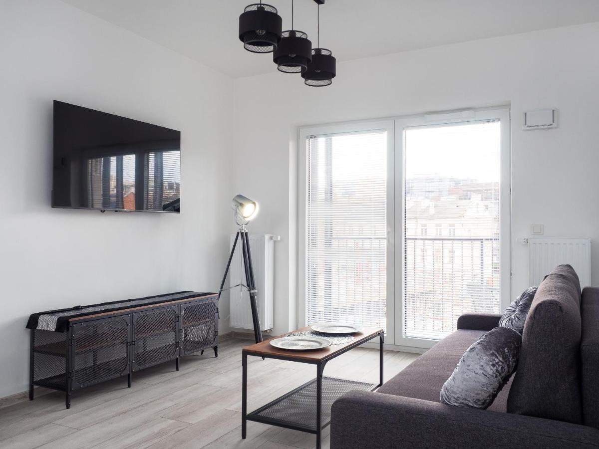 Szwedzka 22C Separate Bedroom Free Garage By Perfect Apart Warsawa Bagian luar foto