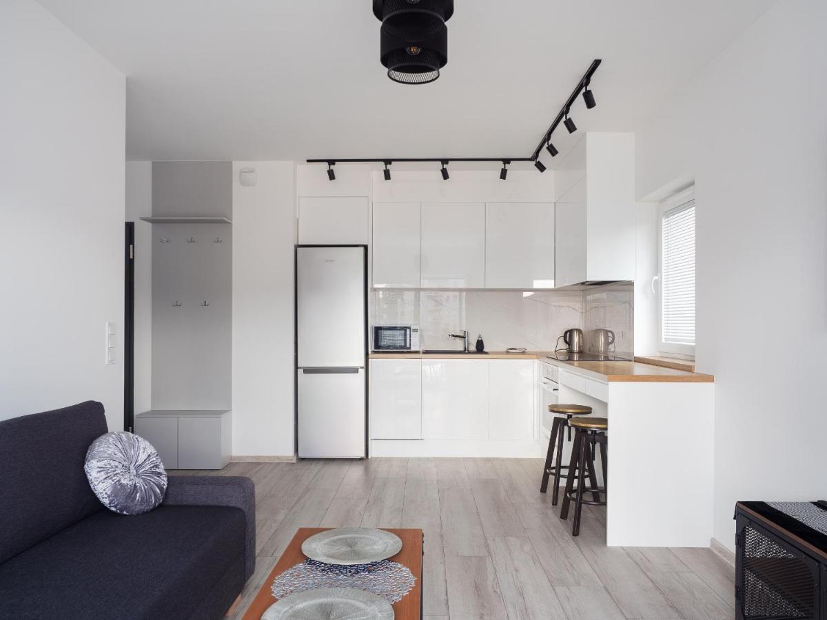 Szwedzka 22C Separate Bedroom Free Garage By Perfect Apart Warsawa Bagian luar foto